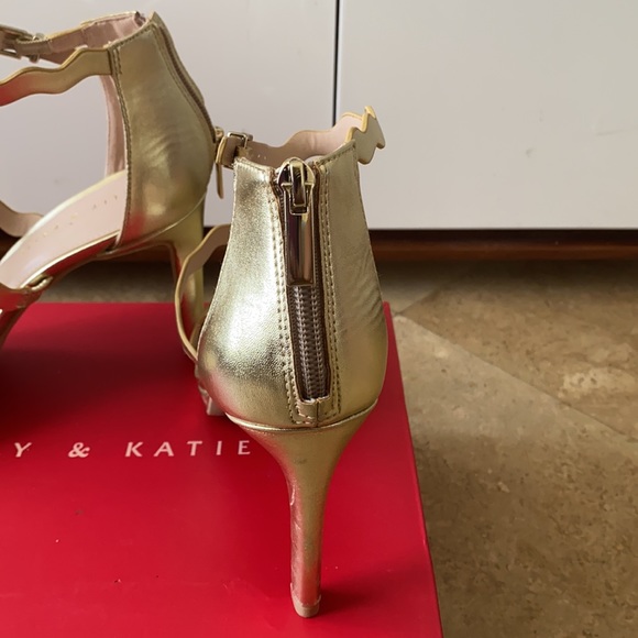 Gold strappy heeled sandals by Kelly & Katie - Picture 3 of 4